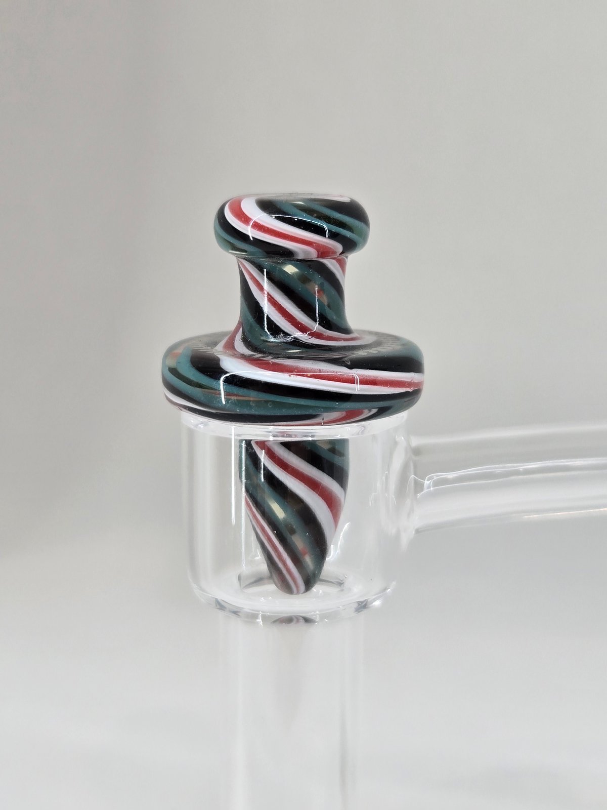 16mm Victory Glassworks UV "Tsunami" Linework Boro Apex Cap